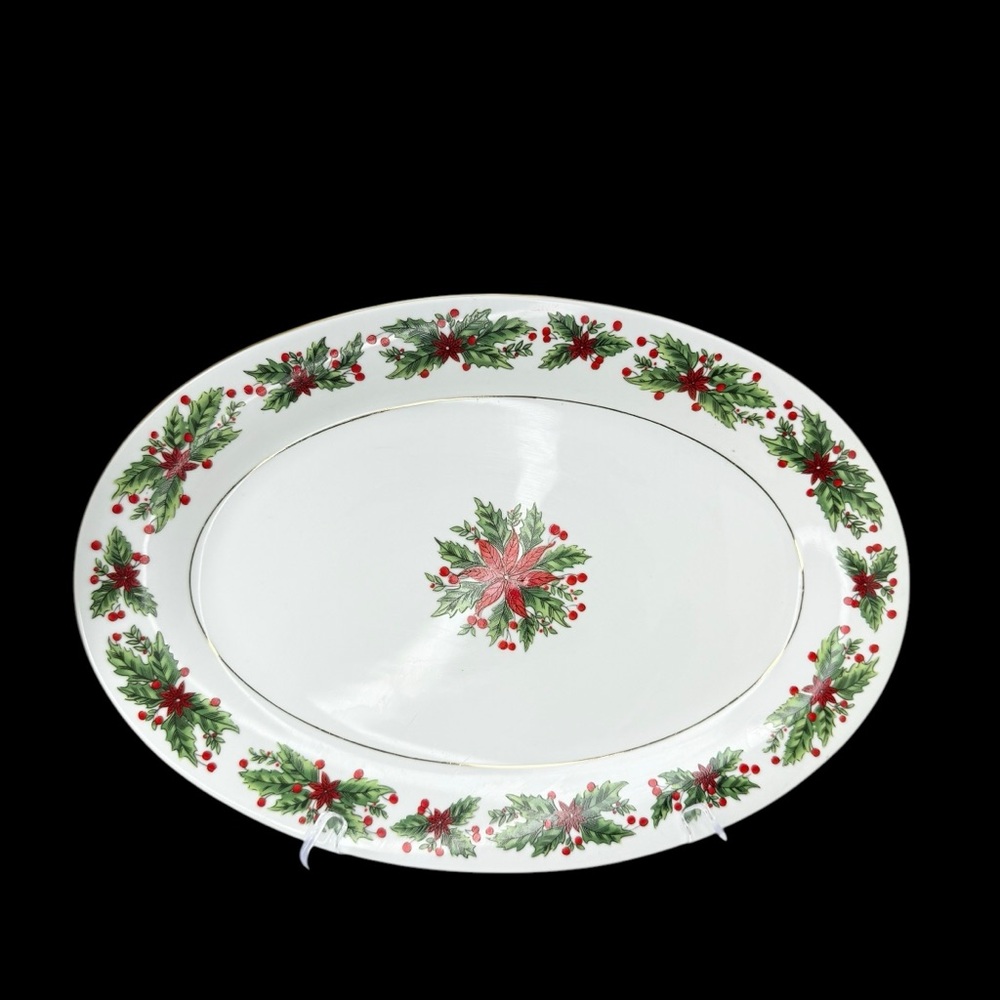 Lynns Wreath Christmas Platter 13 1/2" Oval Holly Berries Poinsettias Serveware